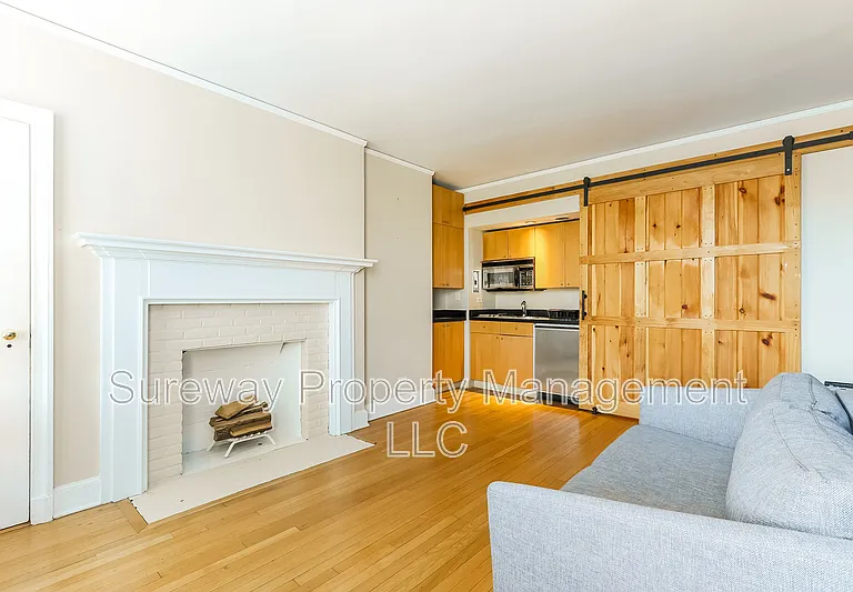 44 Nassau St #H — Photo 7