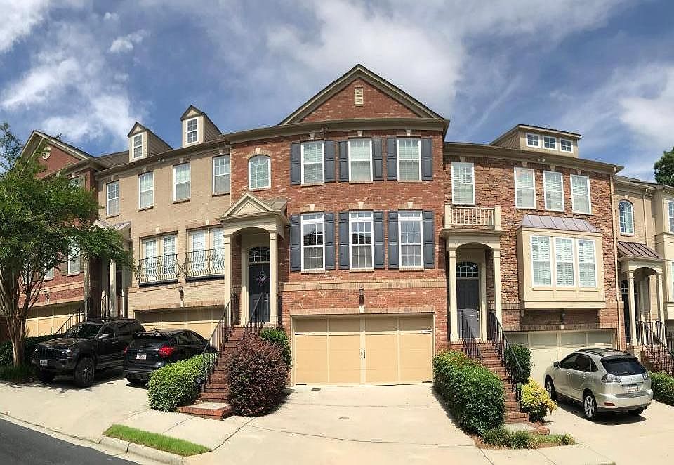 Beautiful private neighborhood!