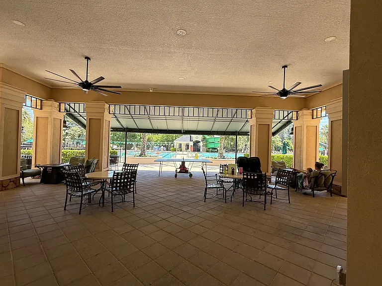 59 Scotch Pebble Dr — Photo 16