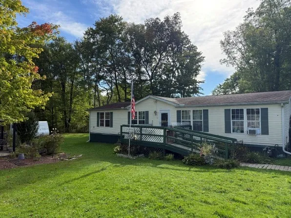 885 Brown Ave, Conneaut Lake, PA 16316