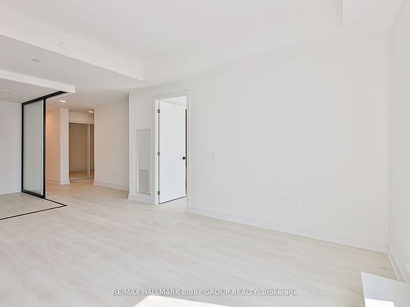 5th image of 758 Dovercourt Rd #405