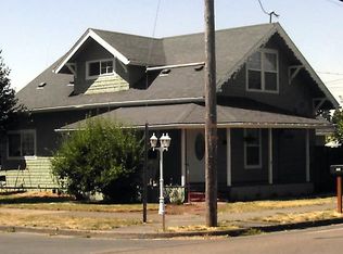 592 S 5th St, Lebanon, OR 97355