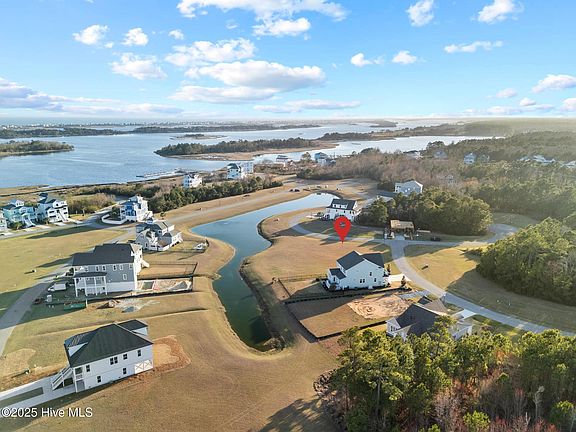 3rd image of 817 Sweetgrass Street