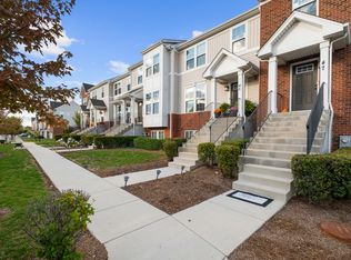 47 Nicholas Dr E, Des Plaines, IL 60016