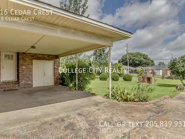216 Cedar Crst — Photo 3