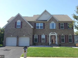 4 Magil Ct, Newark, DE 19702