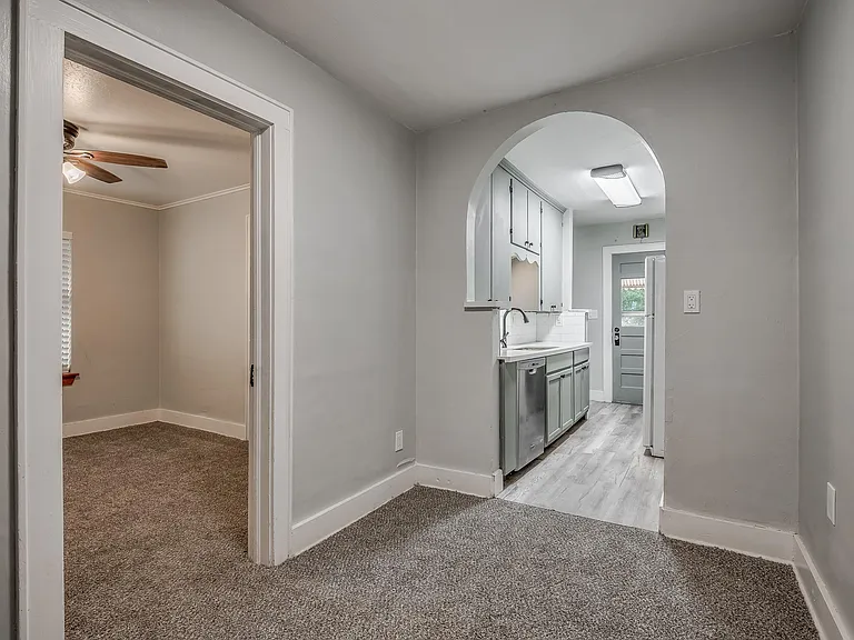 3021 NW 20th St — Photo 5