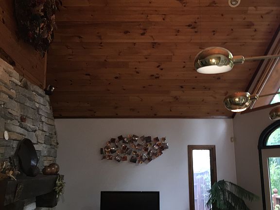 4th image of 816 Cloudland Dr