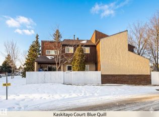Kaskitayo Court, Edmonton, AB T6J 3T3