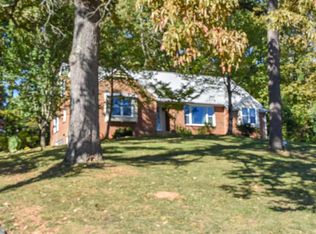 2313 NW Juniper Dr, Knoxville, TN 37912