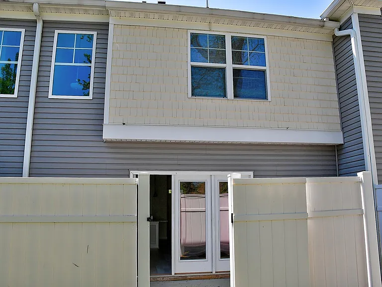 5416 Safe Harbour Way — Photo 30