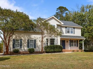 906 Ridge Water Blvd, Morehead City, NC 28557