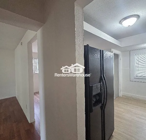10732 Spring Garden Dr — Photo 5