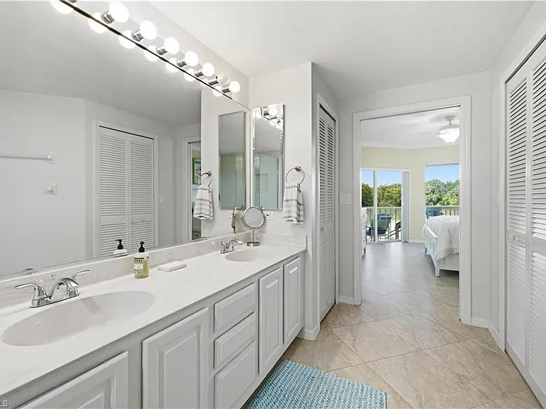 26901 Wedgewood Dr #101 — Photo 24