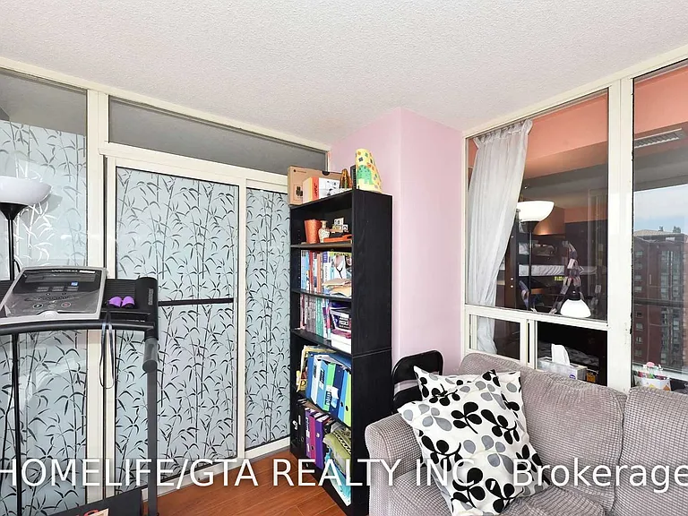 2460 Eglinton Ave E #1710 — Photo 27