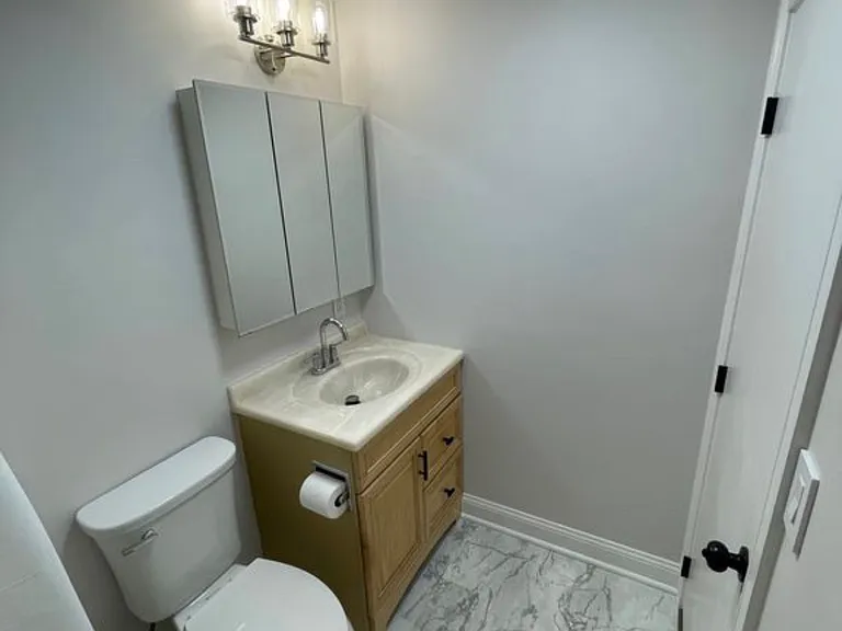 37 Cullen St — Photo 12