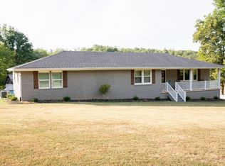 1801 Garrett Rd, Charlotte, TN 37036