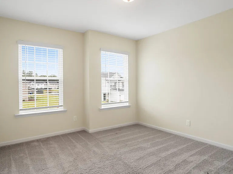 572 Brightleaf Cir — Photo 16