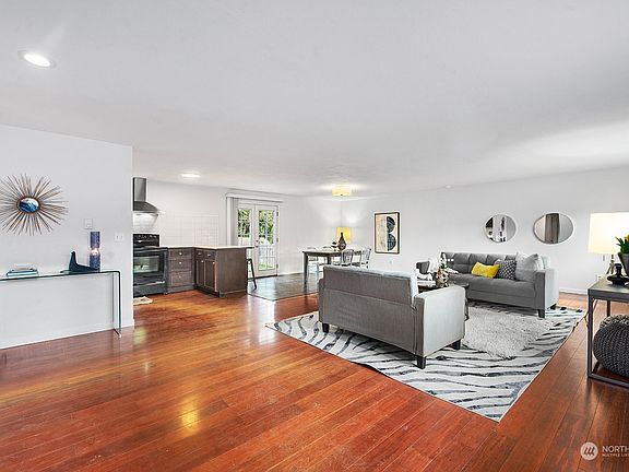 3rd image of 10707 10th Street Ct E
