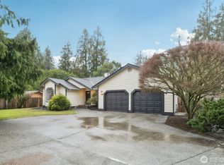 9227 232nd Street SW, Edmonds, WA 98020