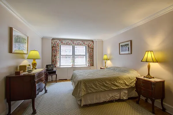 Sold by Ian K. Katz Residential | media 14