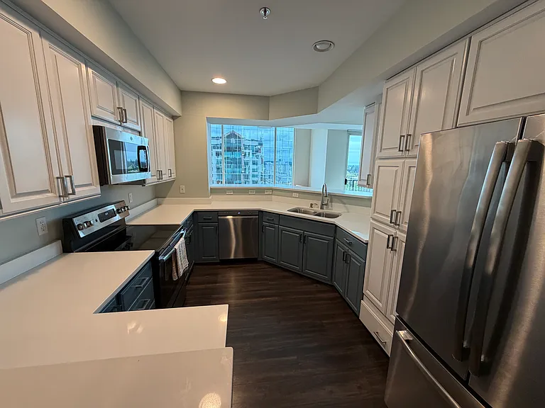 177 107th Ave NE #2207 — Photo 9
