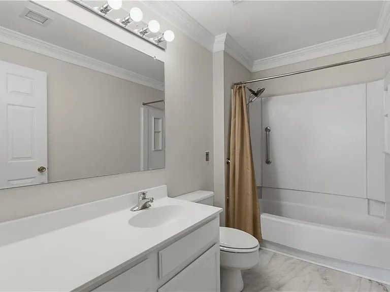 300 Johnson Ferry Rd #B915 — Photo 20