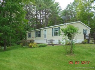 40 Roberts Cove Rd, Canaan, ME 04924