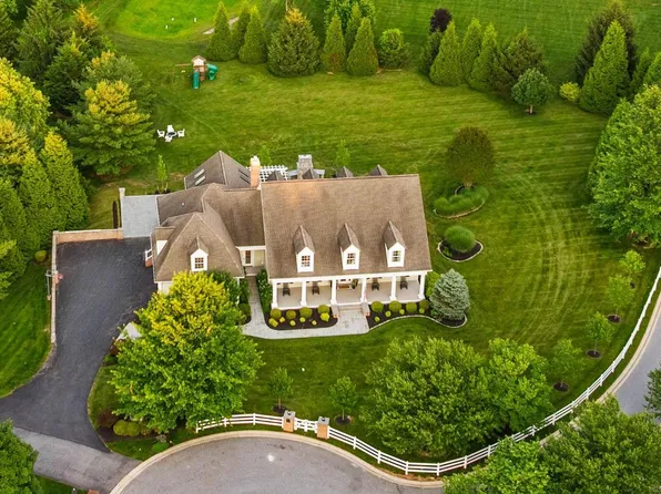 9 Three Sisters Ct, Baldwin, MD 21013