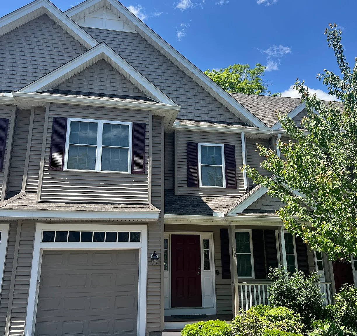 2 bed, 2.5 bath, 2102 sqft, $4,100 — Photo 1