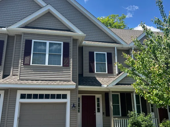42 Pleasant St Unit 2, Stoneham, MA 02180