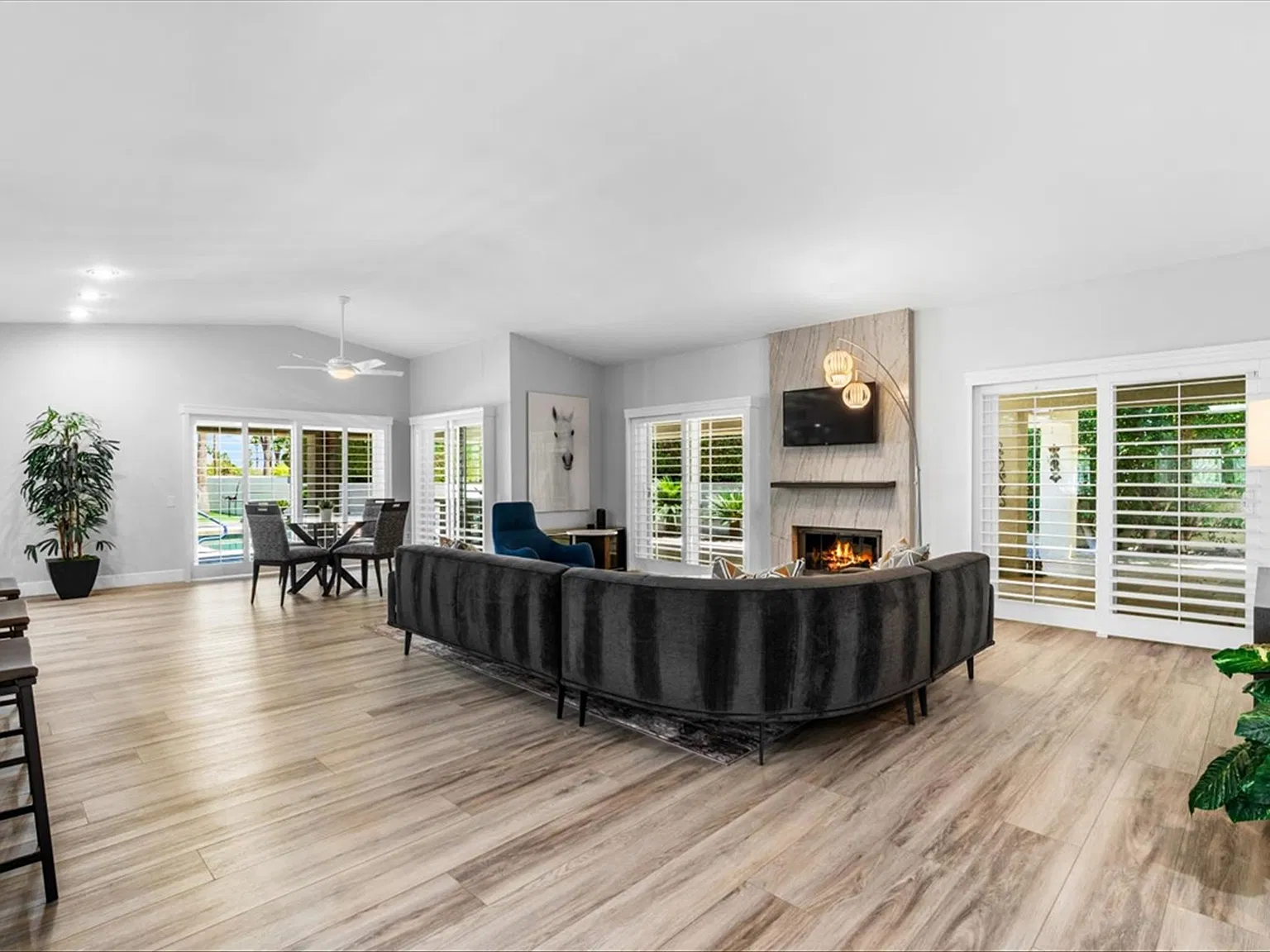 4 bed, 3047 sqft, $9,800 — Photo 4