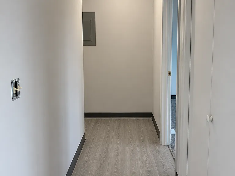 9 Store Ave #10 — Photo 5