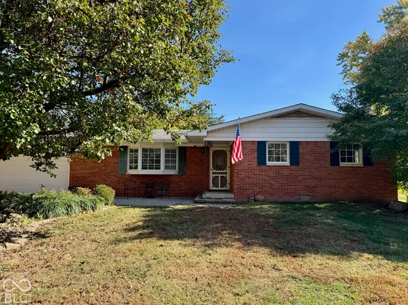 902 Southwood Dr, Indianapolis, IN 46227