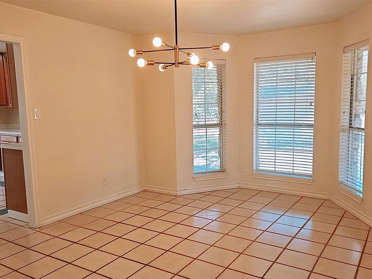 105 Meadow Dr — Photo 8