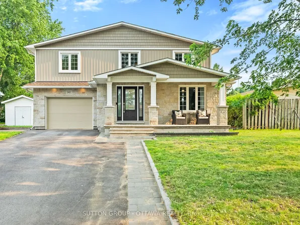 2450 Blackstone Cres, Ottawa, ON K1B 4H2