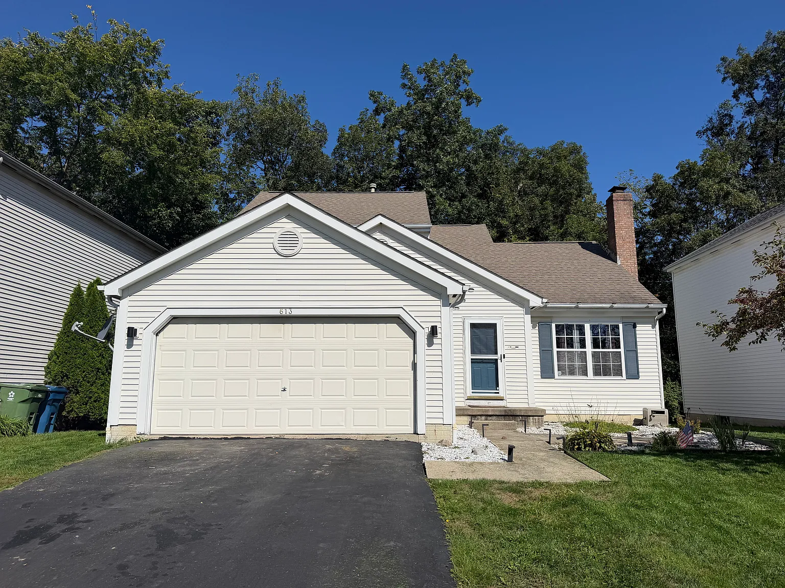 3 bed, 1800 sqft, $2,375 — Photo 3