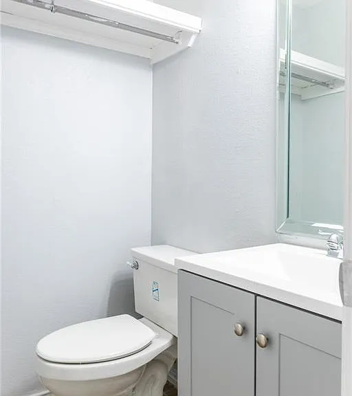 2203 E Coma Ave — Photo 21