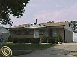 27045 Everett St, Southfield, MI 48076