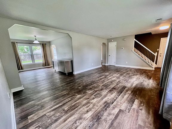 3rd image of 3812 Caribou Ct