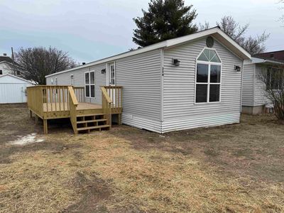 354 1st St SE, New Albin, IA, 52160