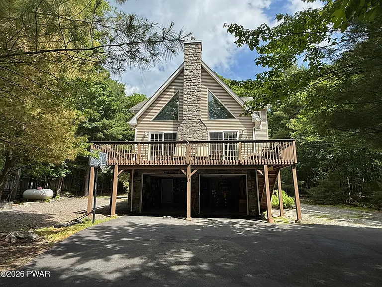 176 Gunstock Ln — Photo 1