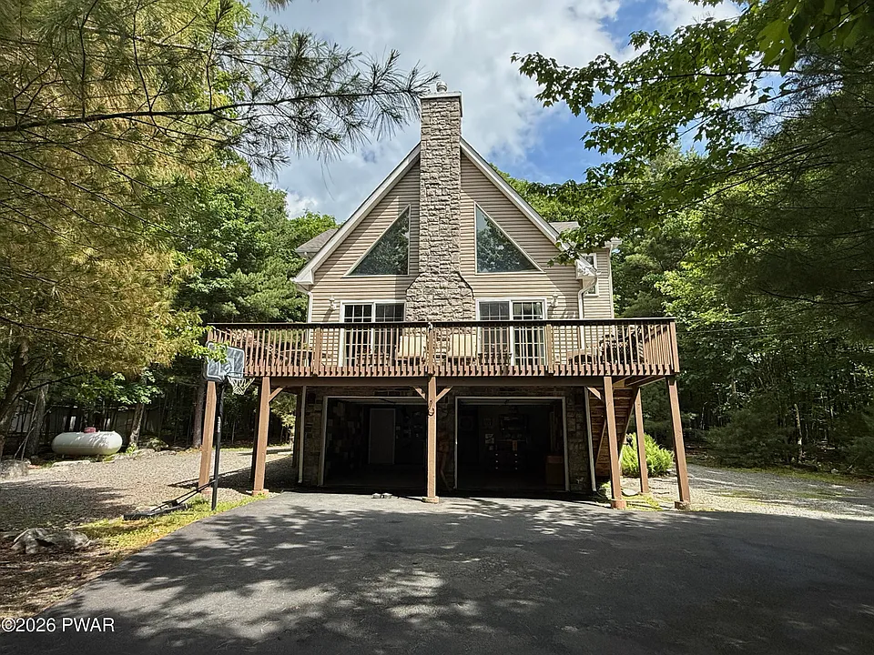 176 Gunstock Ln