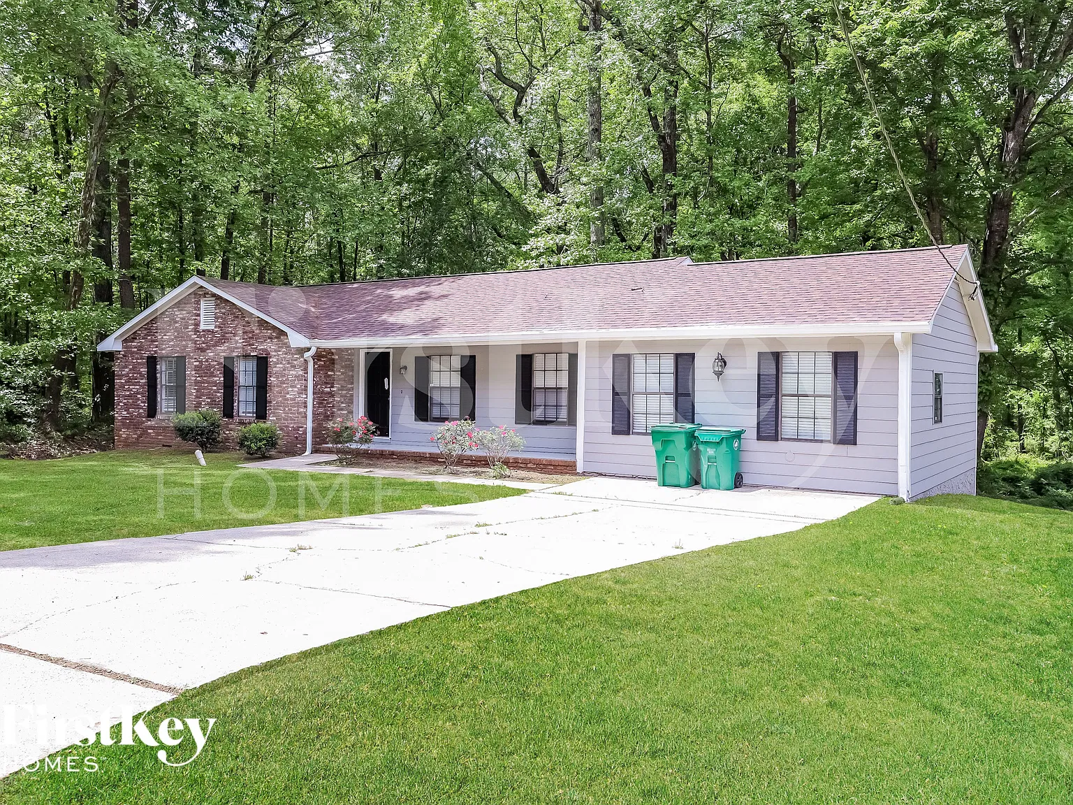 4 bed, 2.0 bath, 1755 sqft, $1,910 — Photo 2