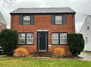 18408 Highland Dr, Maple Heights, OH