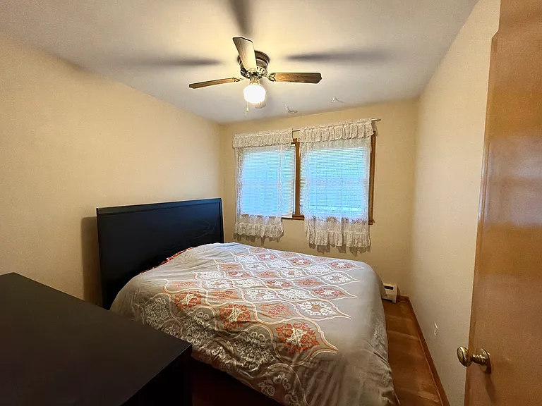 37235 N Hillside Dr — Photo 10