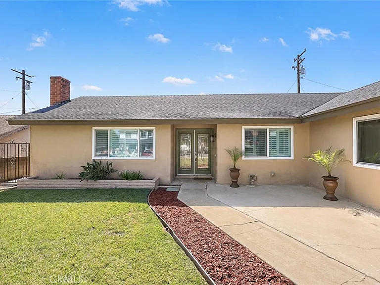 1641 Maywood Ave — Photo 5