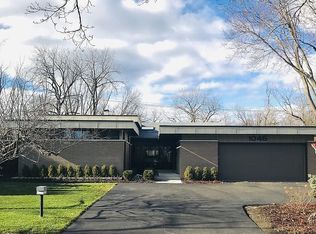 1046 Edgebrook Ln, Glencoe, IL 60022