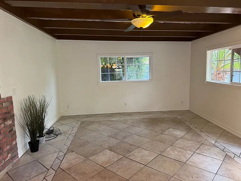 7925 Reading Ave — Photo 15