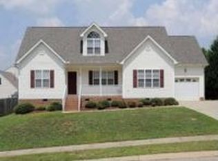 105 Red Holly Ln, Holly Springs, NC 27540